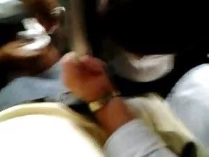 बिल्ली को सैक्सी कहा ...